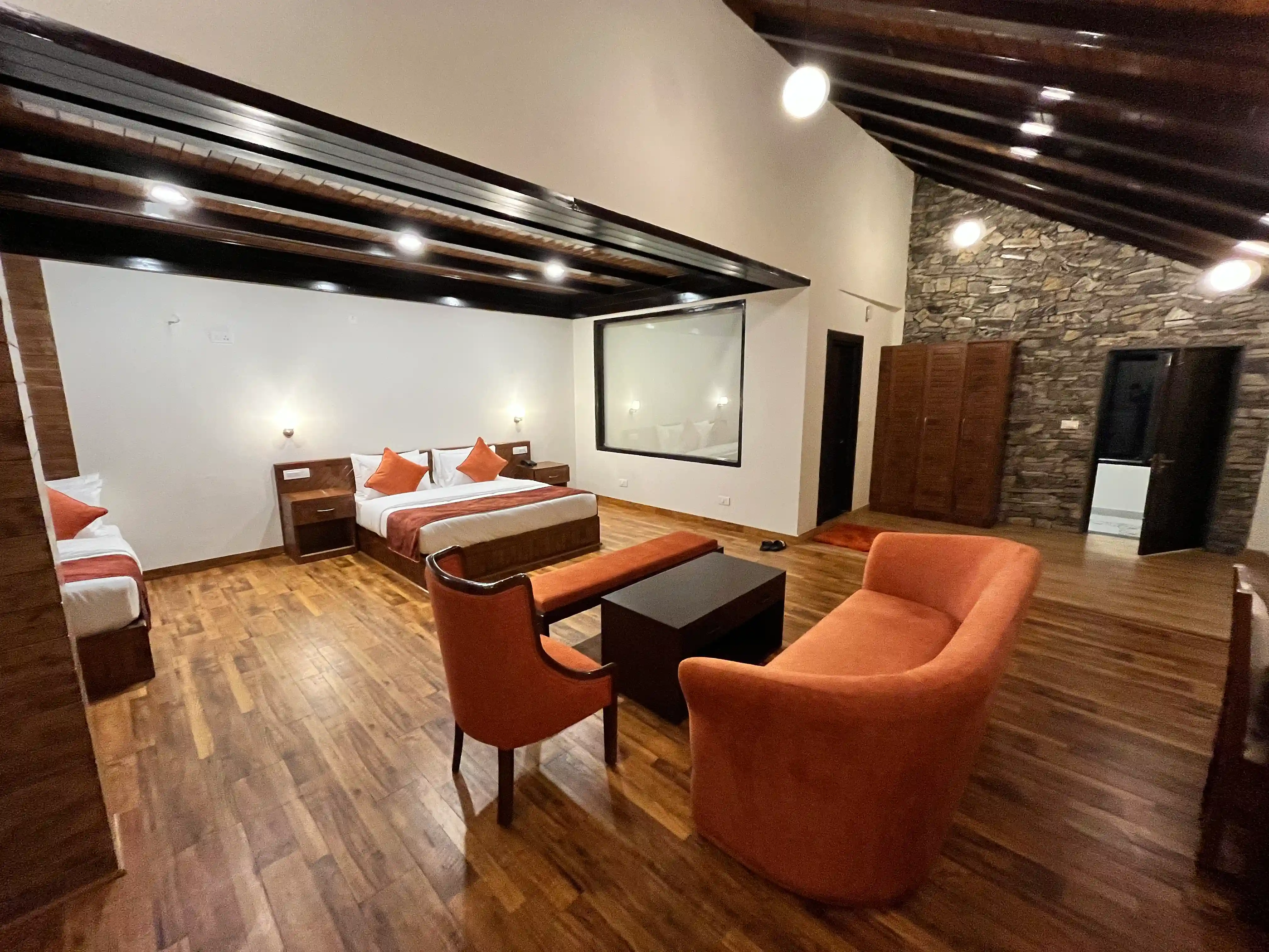 Super Deluxe Suite