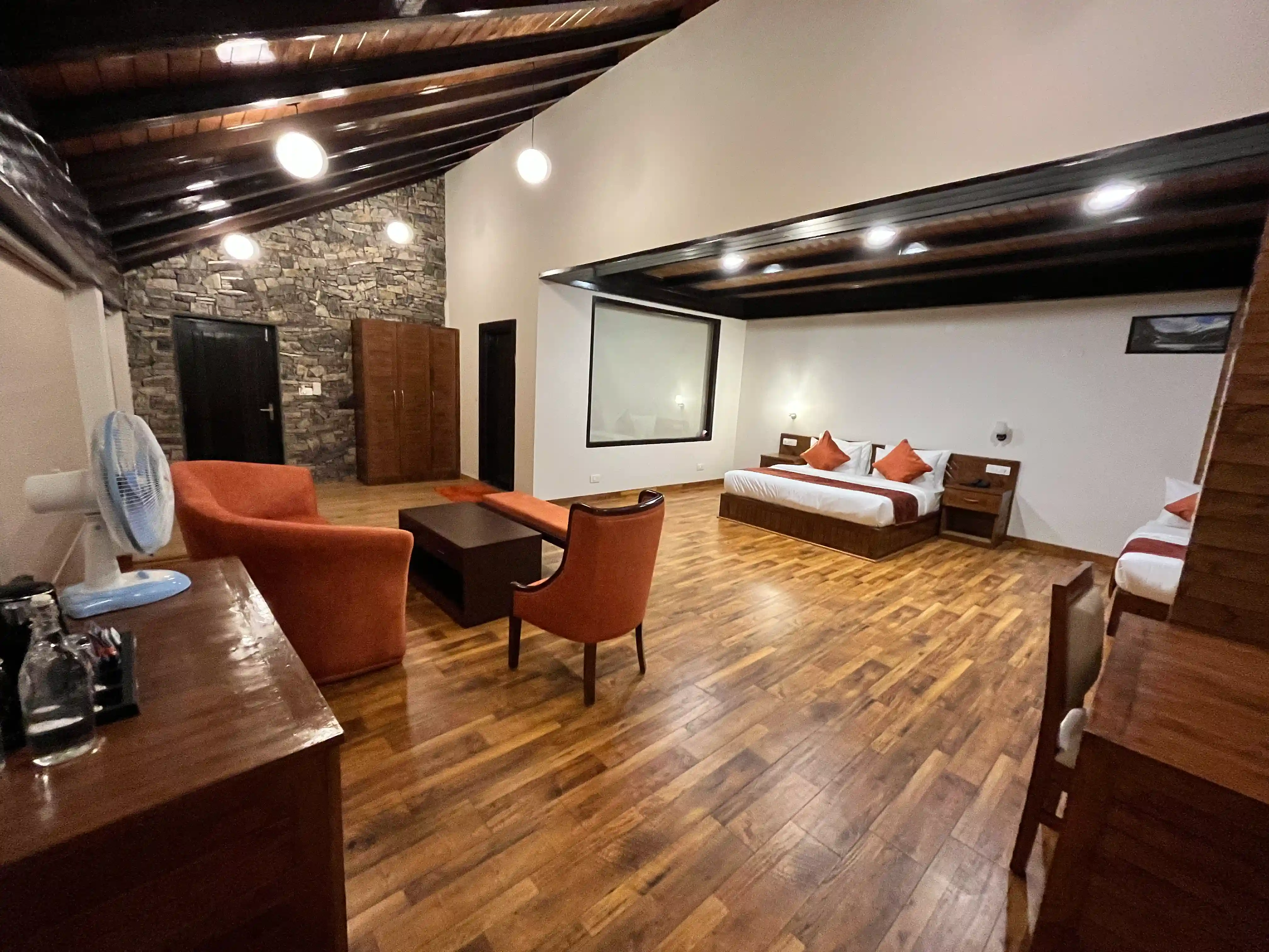 Super Deluxe Suite